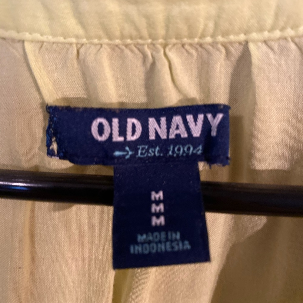 Button-up blouse - Picture 3 of 3